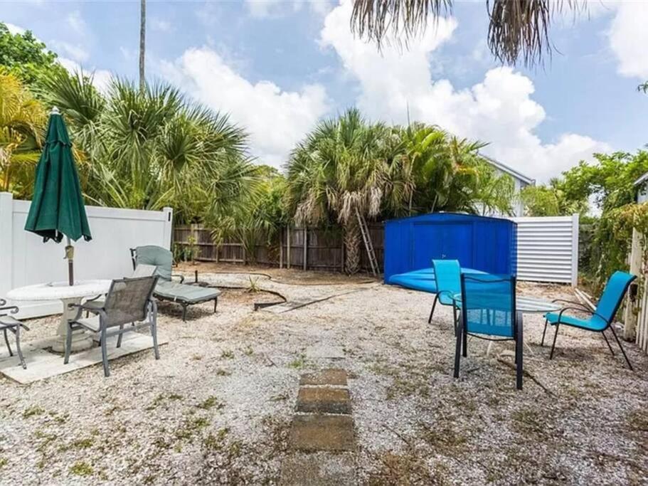 Charming Studio Unit Across From Lido Key Beach Apartment Sarasota Exterior photo